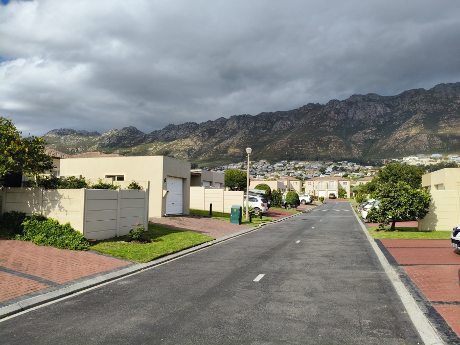 2 Bedroom Property for Sale in Admirals Park Western Cape